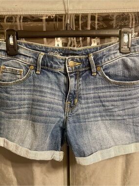 Mossimo Classic Mid-Rise Blue Denim Shorts Size 4/27